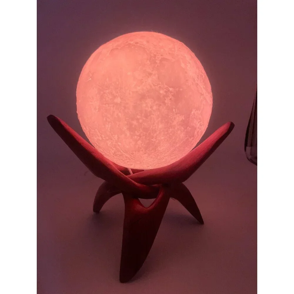 Enchanting 3D Printed Lunar Lamp Glows & Transforms Mystical Ambient Room Decor